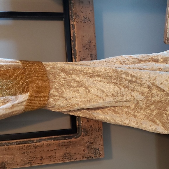 small raga mini cross back - Picture 1 of 8